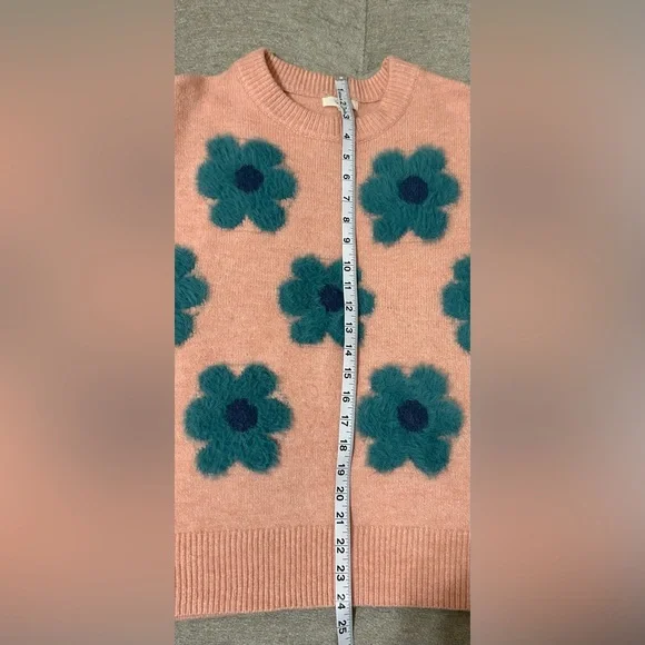 Easel Peach Sweater with Teal Floral Accents - Picture 7 of 8